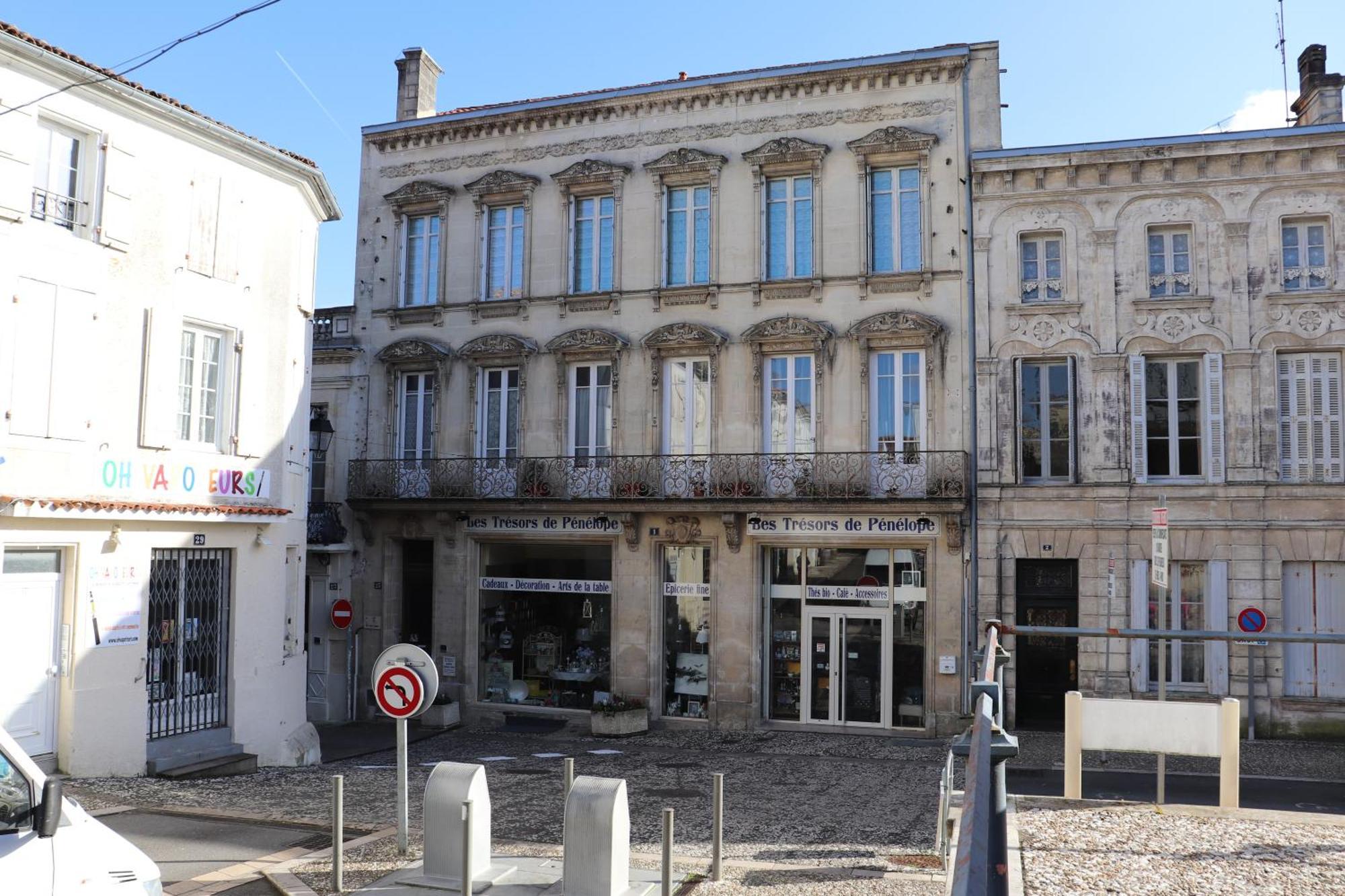 Residence Du Marche Жонзак Экстерьер фото